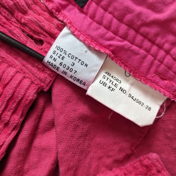 UNIONBAY | Vintage | Y2K | 90s | Wide Wale Corduroy Pant in Vibrant Pink - Picture 11 of 12